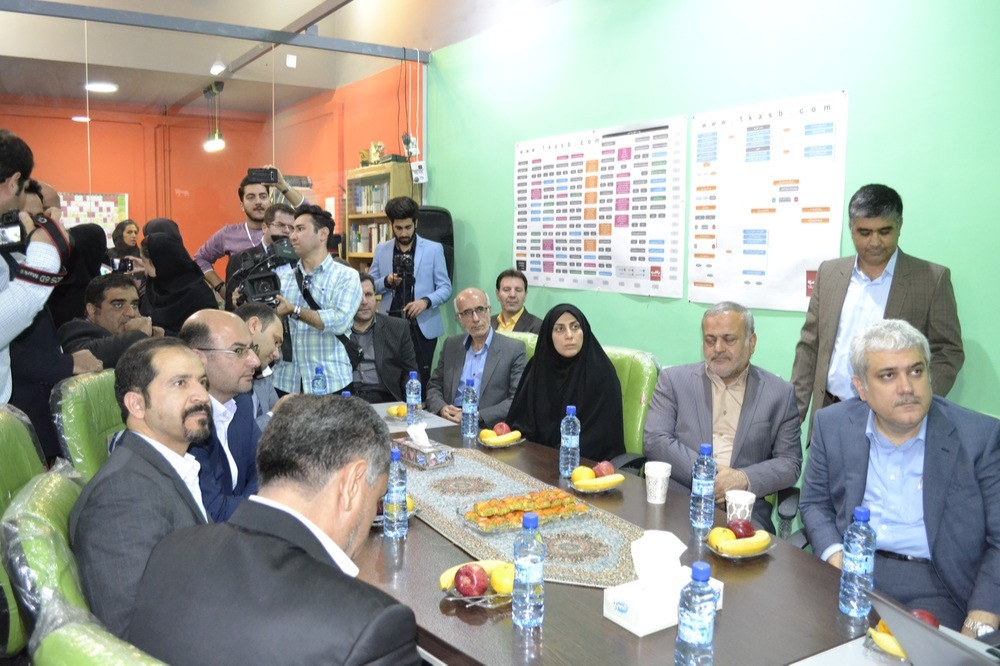 آژانس برندینگ یک کسب - برندسازی سازمانی | برندسازی شخصی
