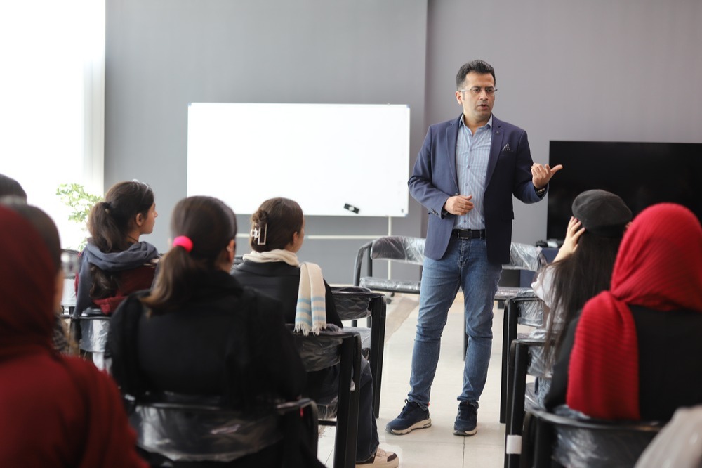 آژانس برندینگ یک کسب - برندسازی سازمانی | برندسازی شخصی