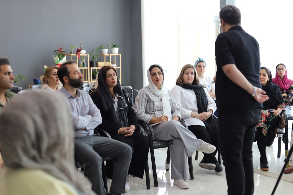 آژانس برندینگ یک کسب - برندسازی سازمانی | برندسازی شخصی