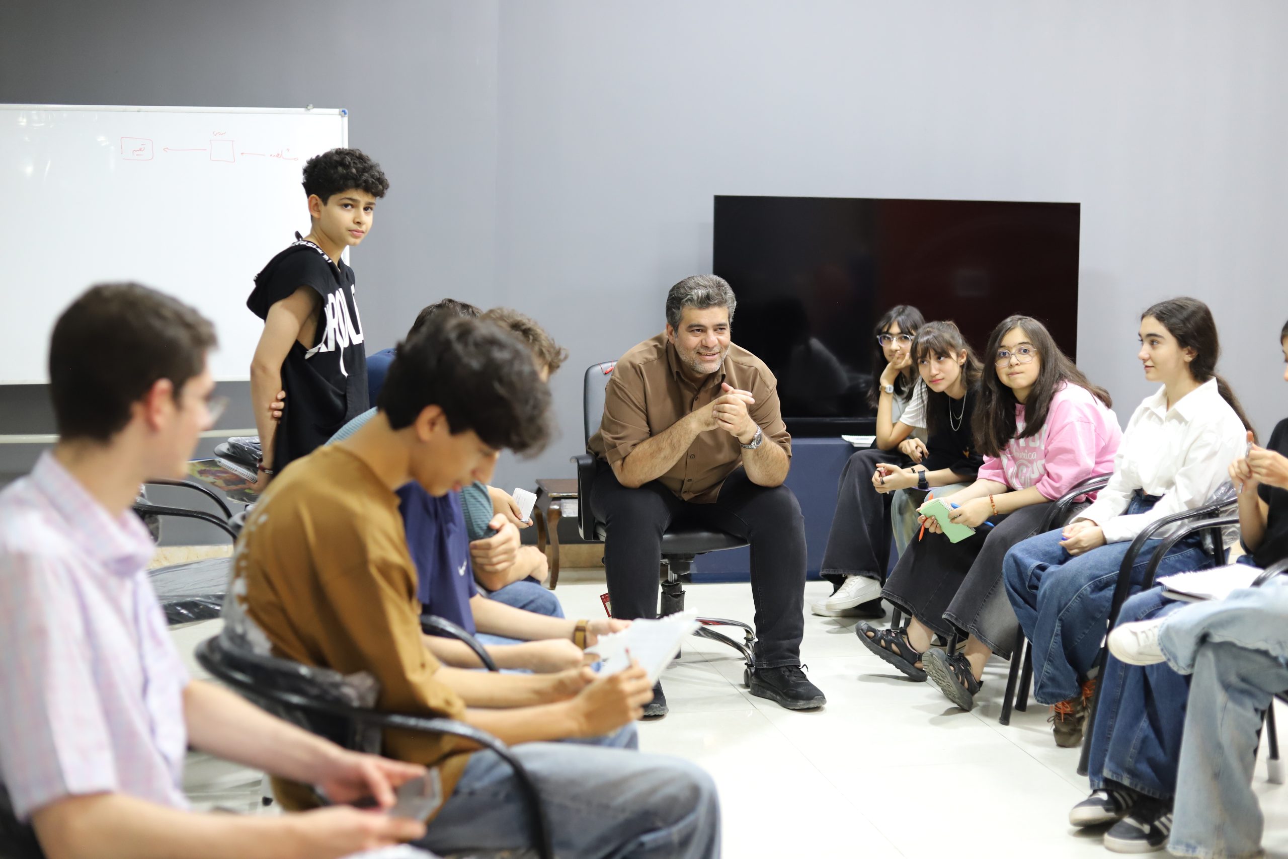 ماه سوم کارگاه رویش نوجوانان