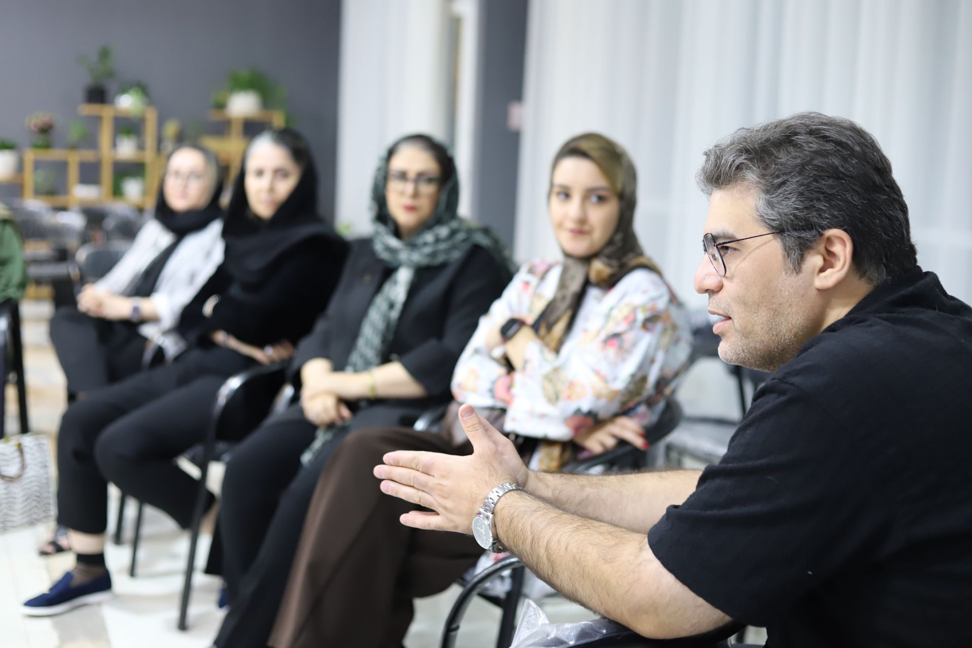 کارگاه من درون ویژه اعضای کانون زنان بازرگان استان قزوین