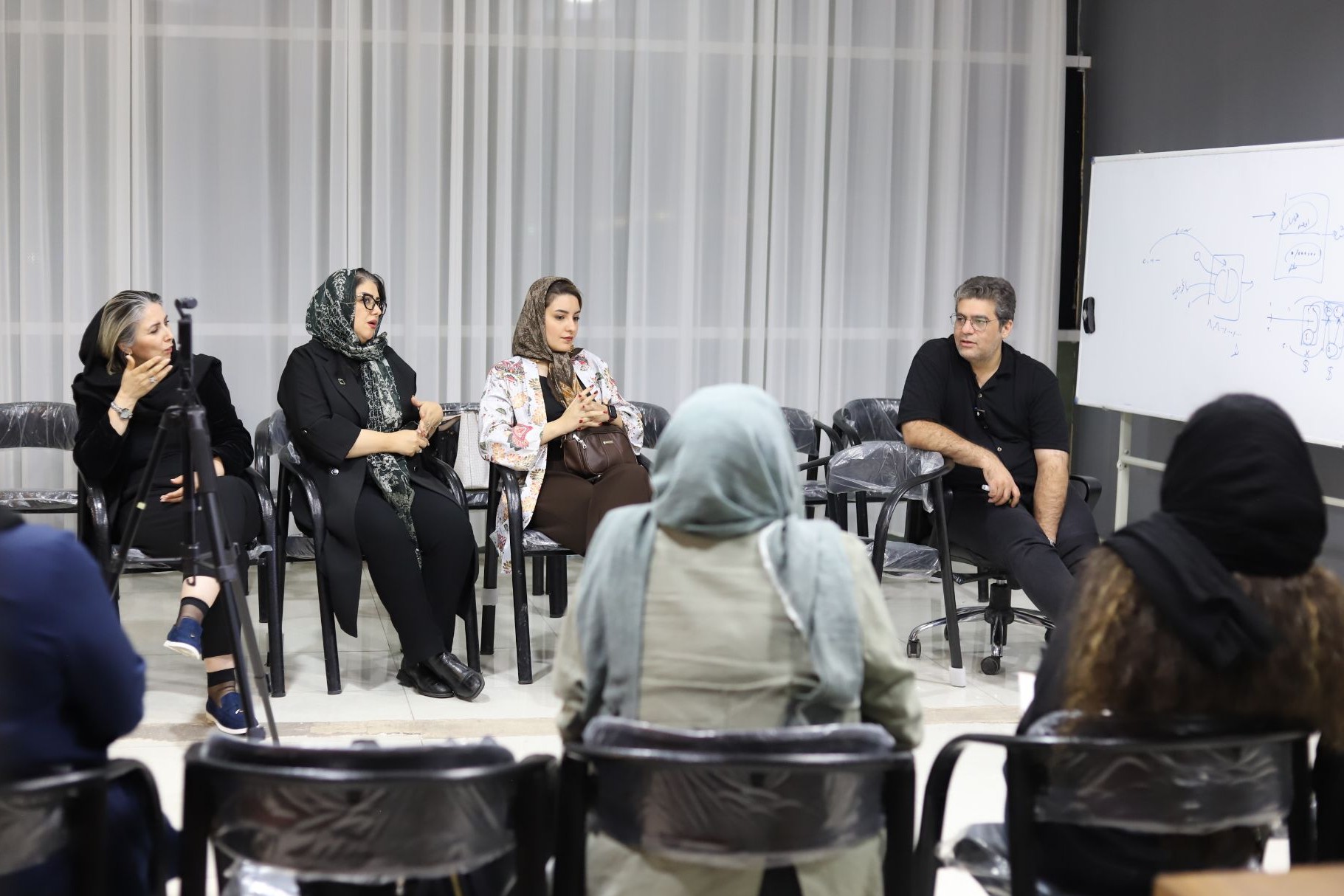 کارگاه من درون ویژه اعضای کانون زنان بازرگان استان قزوین